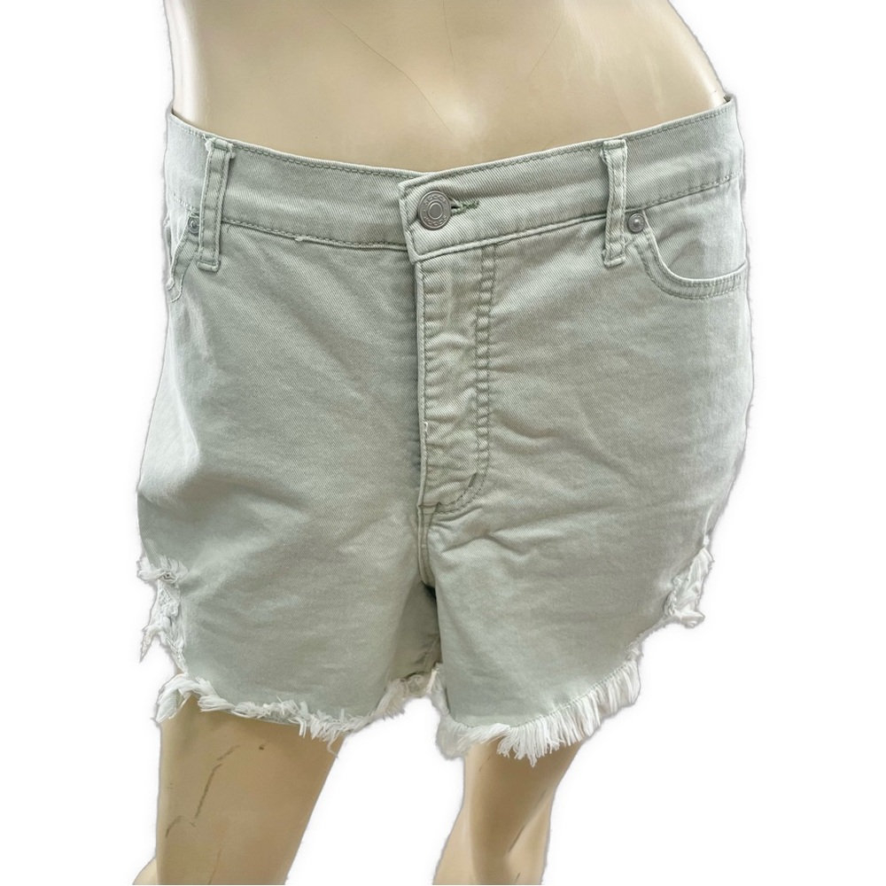 Scoop- Casual Frayed Hem Jean Shorts in Light Green-14
